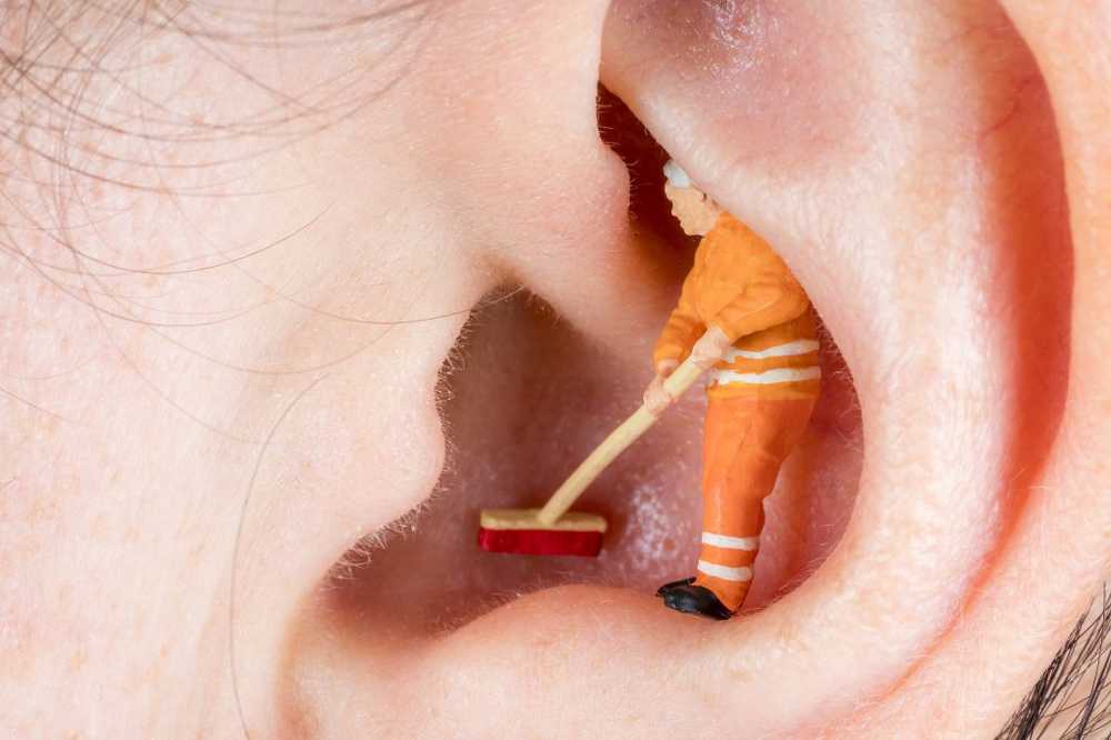 mobile ear syringing
